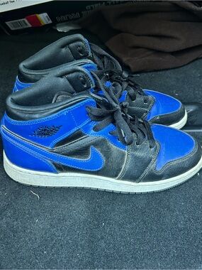 Nike Air Jordan 1 Mid Hyper Royal • Womens 7.5 / UK 5.5 / EU 38.5 / 6Y